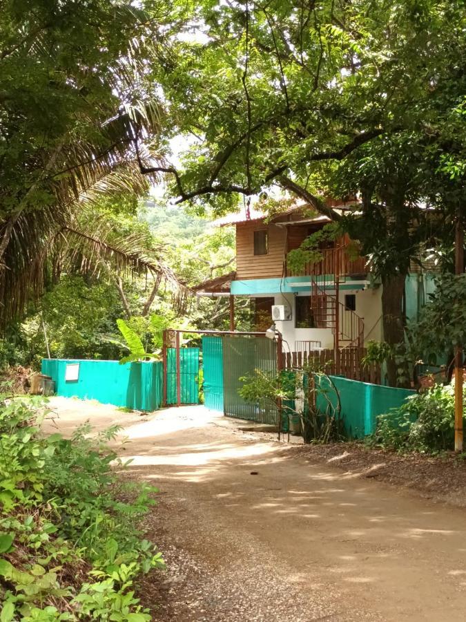 Chicama : Burnt Toast Surfcamp Apartment Nosara Exterior photo