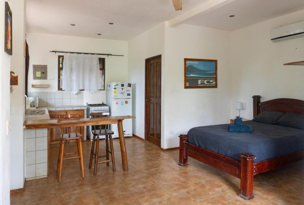 Chicama : Burnt Toast Surfcamp Apartment Nosara Exterior photo